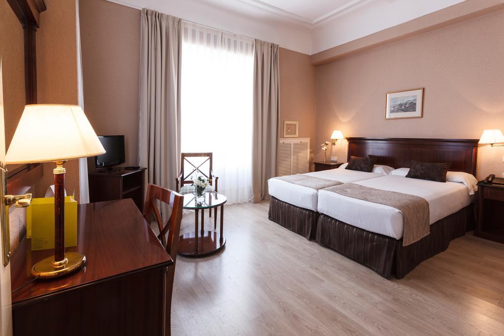 Room Mate Macarena, Madrid Gran Via Ngoại thất bức ảnh