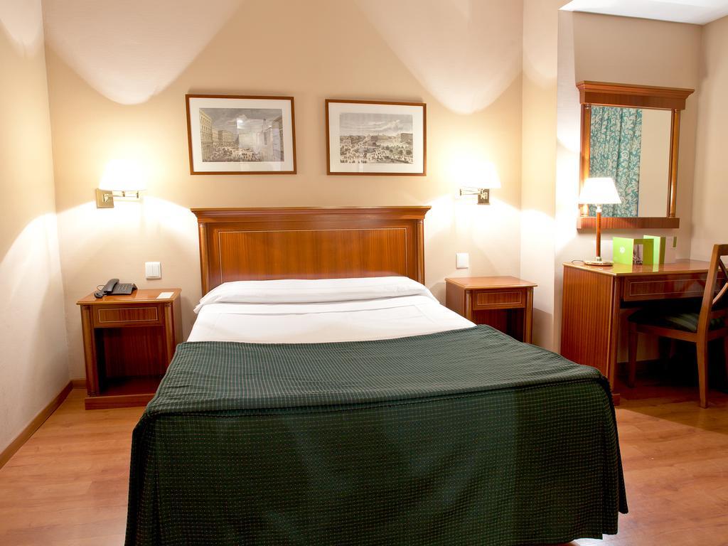 Room Mate Macarena, Madrid Gran Via Phòng bức ảnh